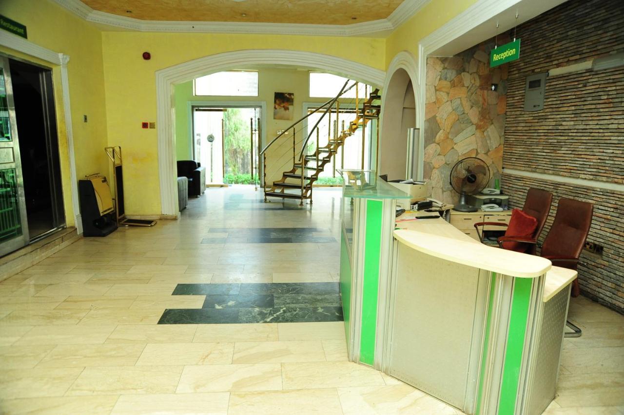 Richton Hotel And Suites Abeokuta Ngoại thất bức ảnh